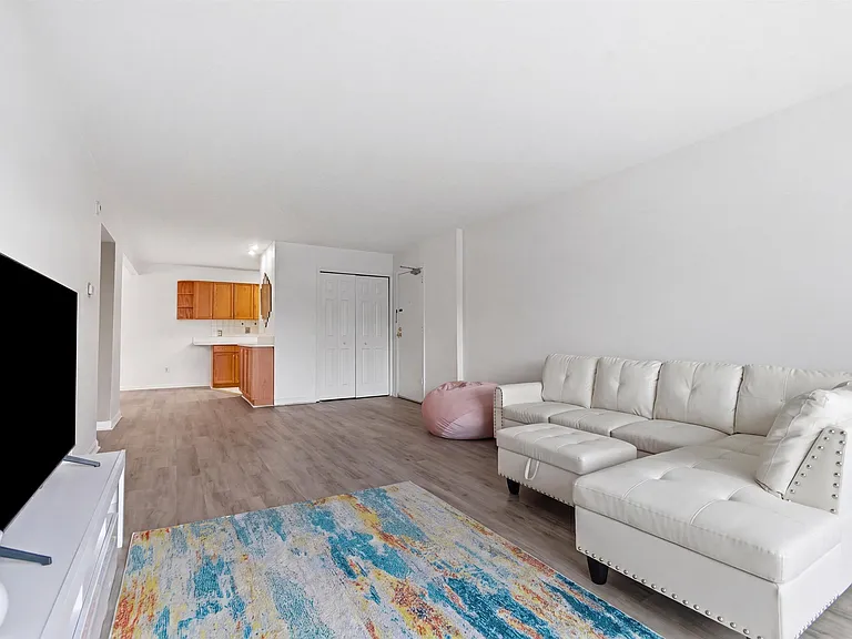 1235 S Maple Rd #201 — Photo 8