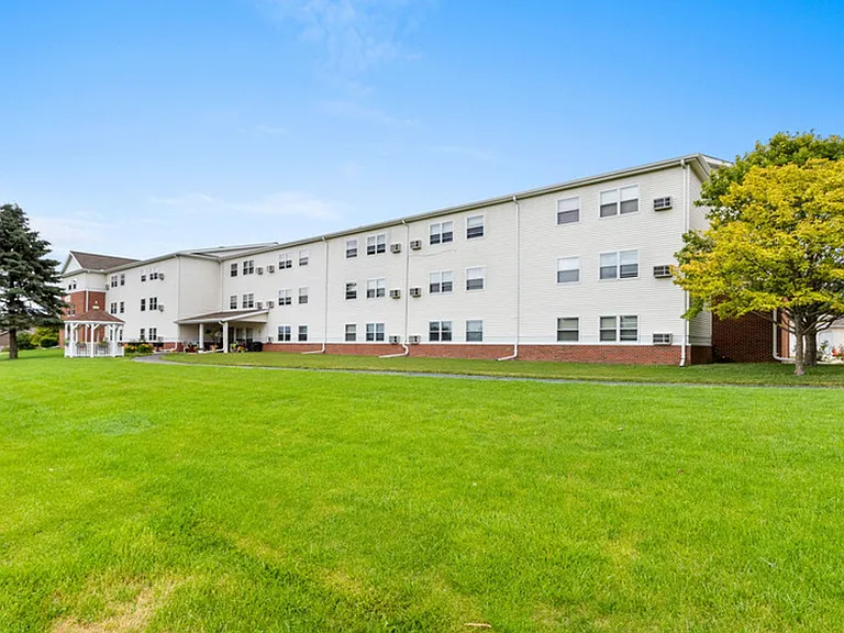 Mayville Heights Apartments is a convenient 55+ senior living community with HEAT AND WATER INCLU... — Photo 34
