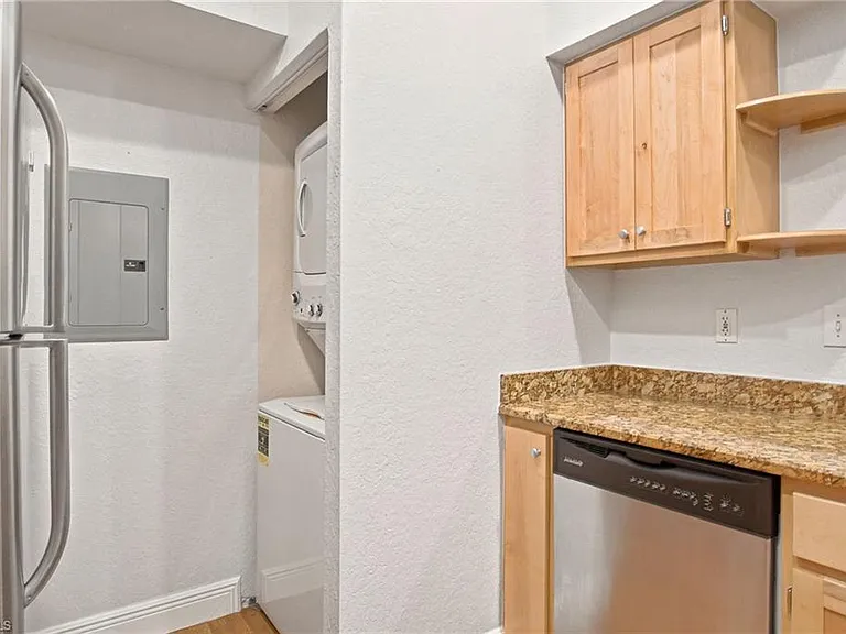 23560 Walden Center Dr #207 — Photo 14