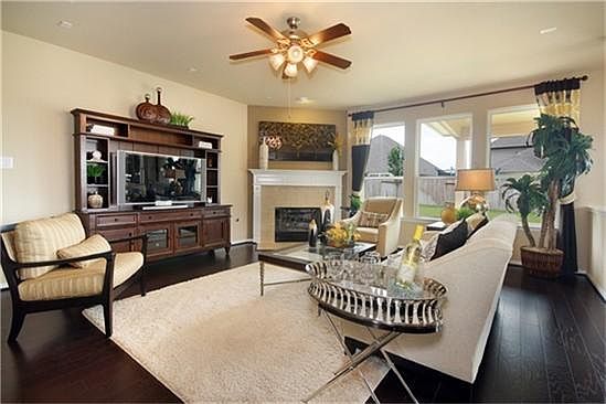 4th image of 21398 Kings Mill Ln