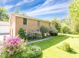 17 Calhoun Rd, Elizabeth, PA 15037