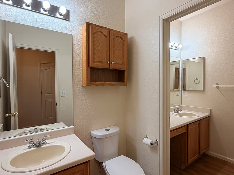 1766 Preston Dr — Photo 32