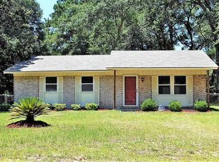 3 Country Manor Rd, Beaufort, SC 29906