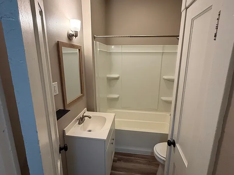 2043 N Talbott St #1 — Photo 5