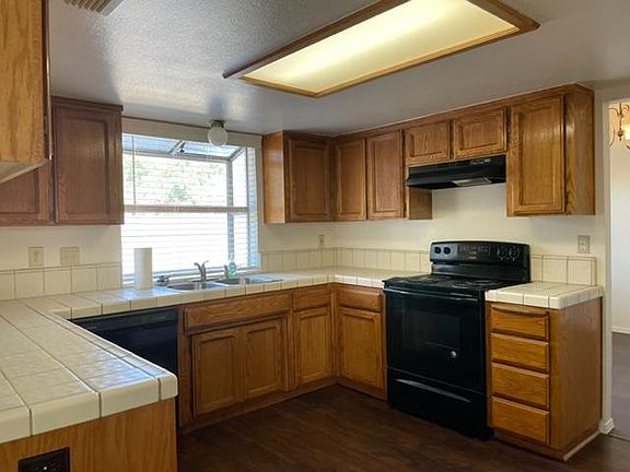 5th image of 7755 N Spalding Ave
