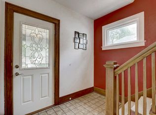1217 S 88th St, West Allis, WI 53214