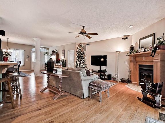 5th image of 3 Nottingham Cir