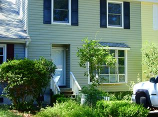 20 White Dogwood Rd, Beaufort, SC 29907