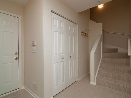 2nd image of 527 Chicago Ave #C