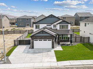 7845 Blanchard Lp, West Richland, WA 99353