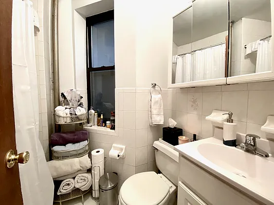 Rented by Corcoran | media 15