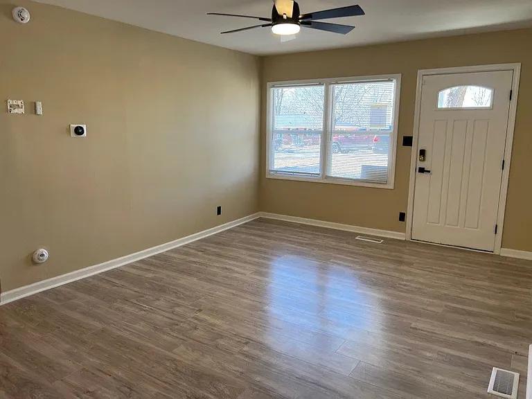 408 Brooke Dr — Photo 14