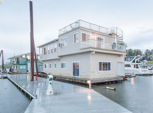 19609 NE Marine Dr #B18, Portland, OR 97233