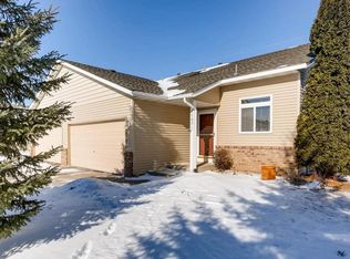 1563 Balinese St, Shakopee, MN 55379