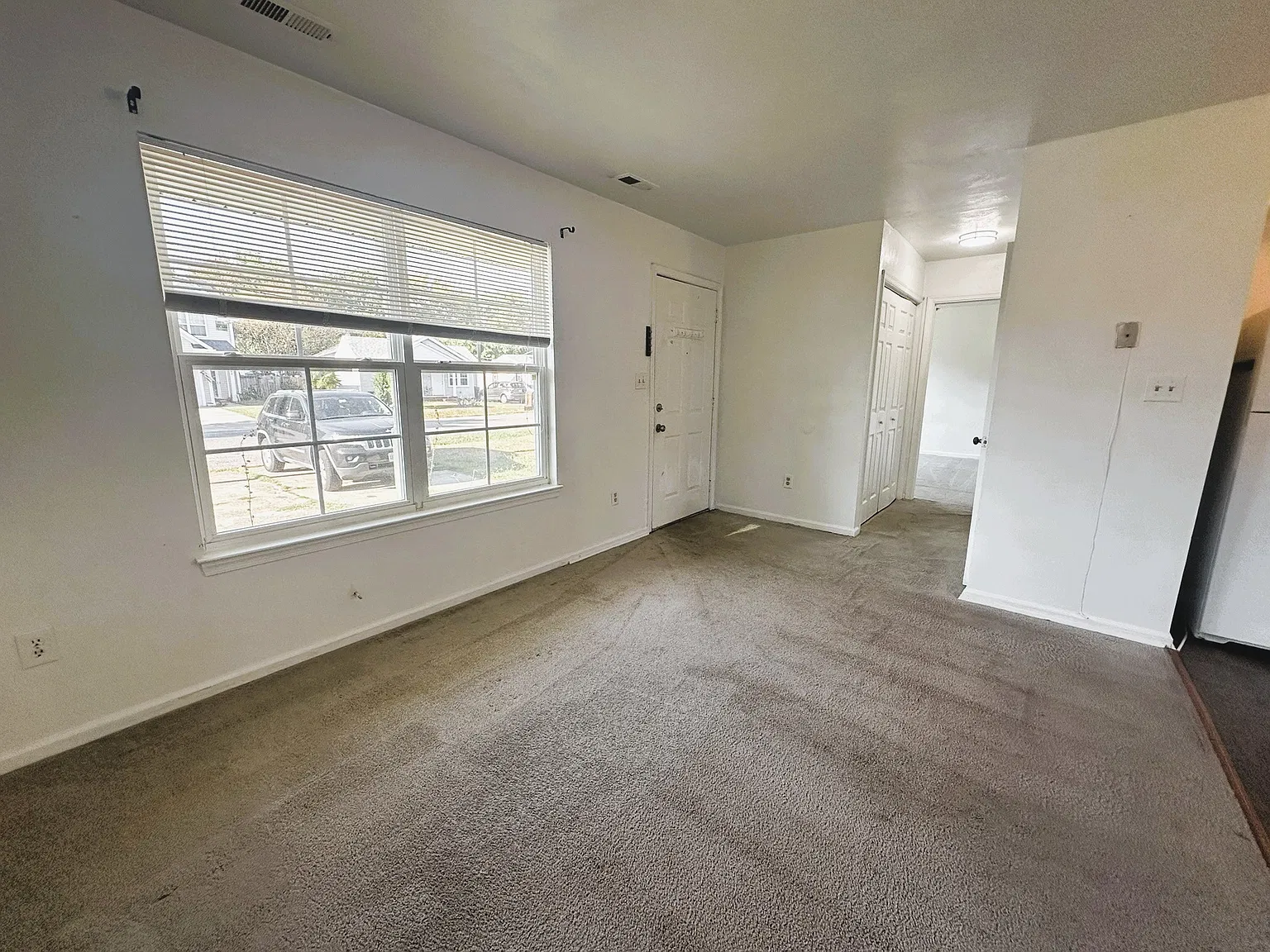 2 bed, 912 sqft, $1,550 — Photo 3