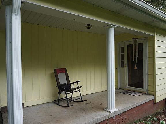 3rd image of 723 N County Road 1040 W
