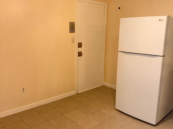 262 E Haverhill St APT 2, Lawrence, MA 01841