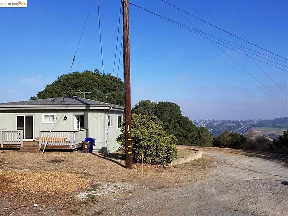 3rd image of 5989 Rose Arbor Ave