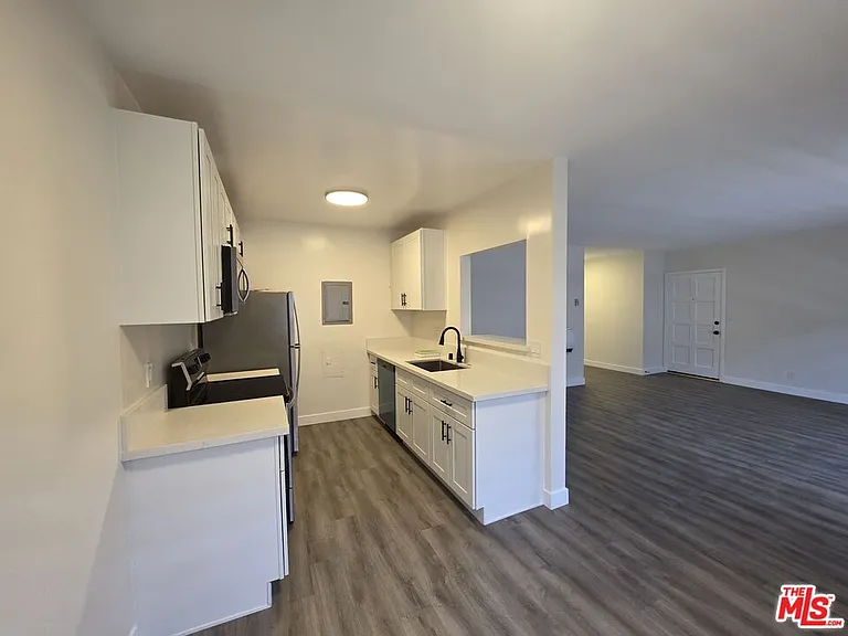 2228 20th St #5 — Photo 11