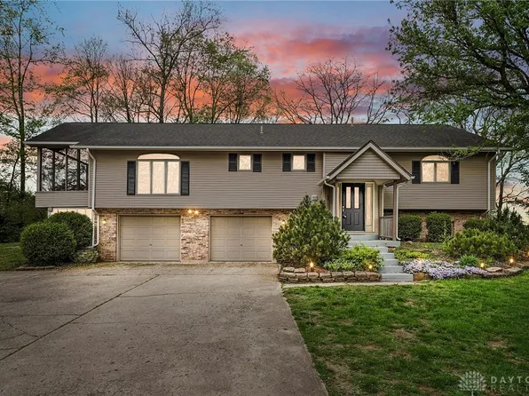 5905 Garrison Rd, Enon, OH 45323