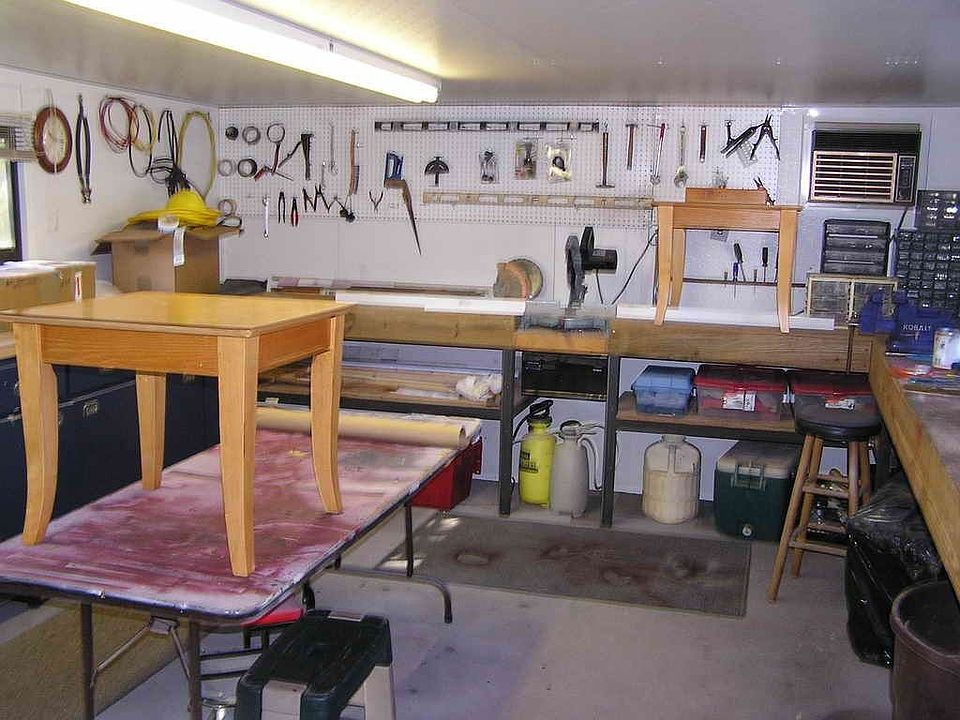 WORK/ HOBBY SHOP