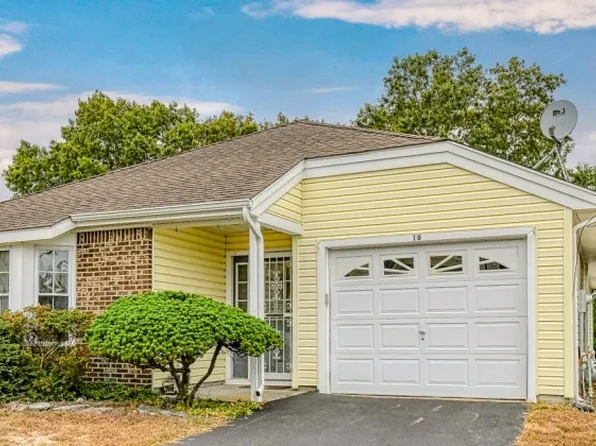 16 Dogwood Dr, Barnegat Twp., NJ 08005