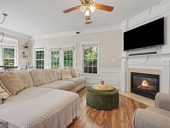 3rd image of 300 Timber Gate Ct
