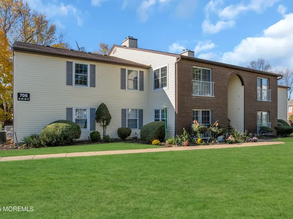 706 Zlotkin Circle #2, Freehold, NJ 07728