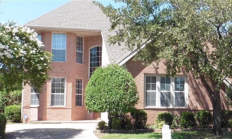 1st image of 8613 Forest Glenn Dr