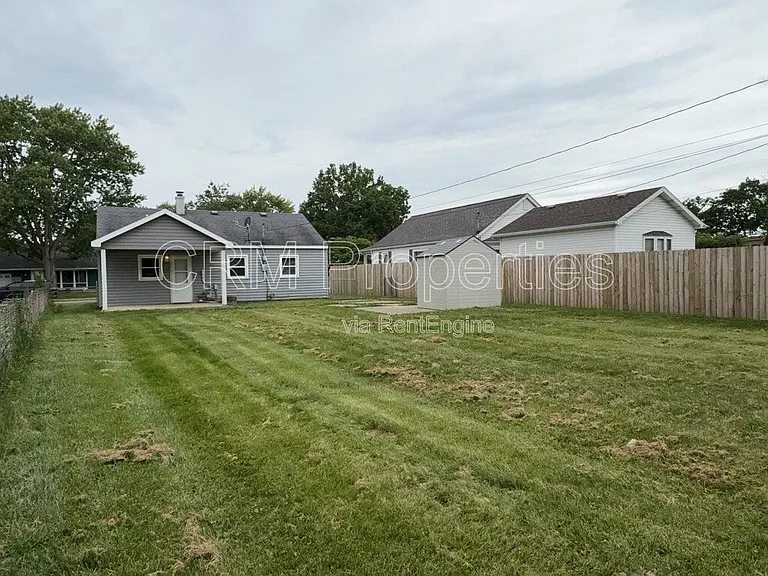 1504 N Philips St — Photo 23