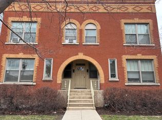 2124 W Irving Park Rd APT 1F, Chicago, IL 60618