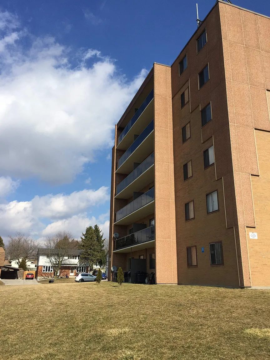 558 Durham Cres #363994 photo 1