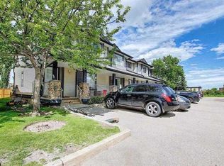 260 S Stonemere Pl, Chestermere, AB T1X1N2