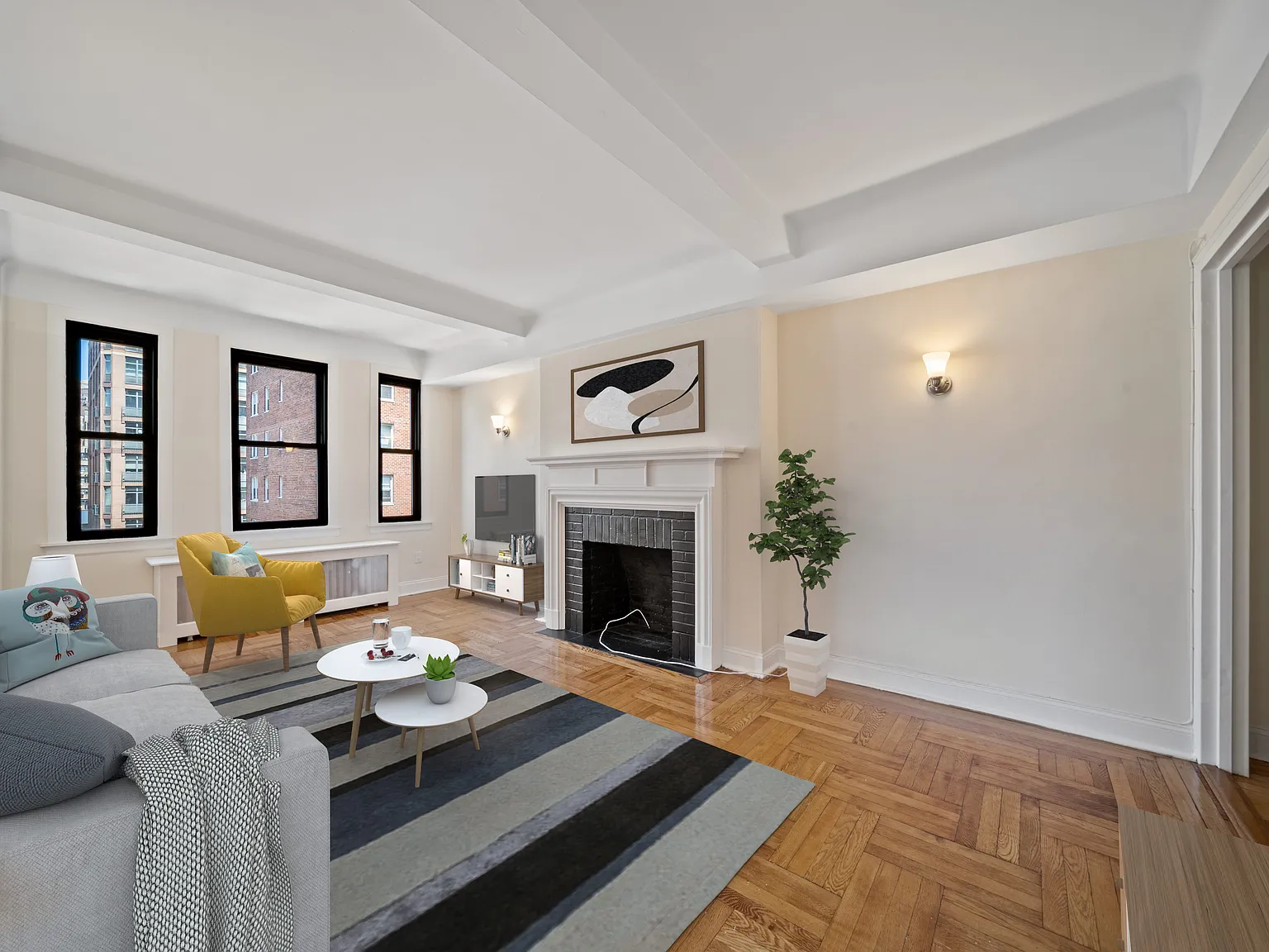 192 East 75th Street — Photo 2