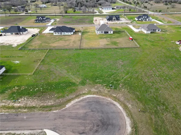 7845 Luke Ct, Bryan, TX 77808