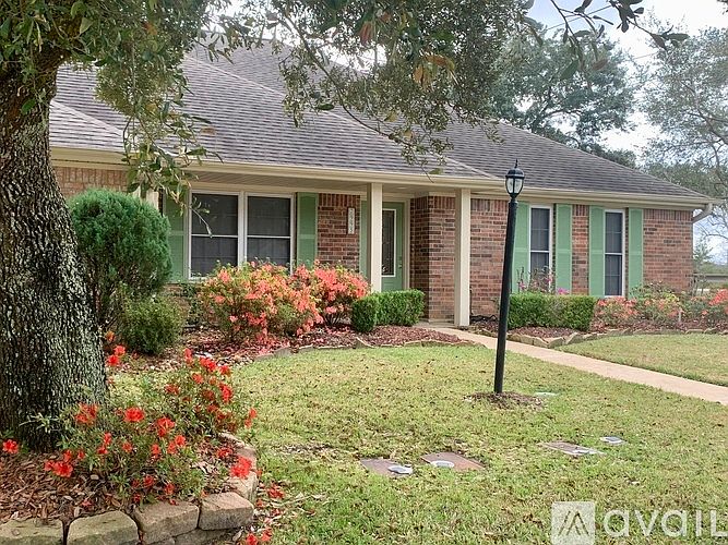 1st image of 7995 Pecan Dr