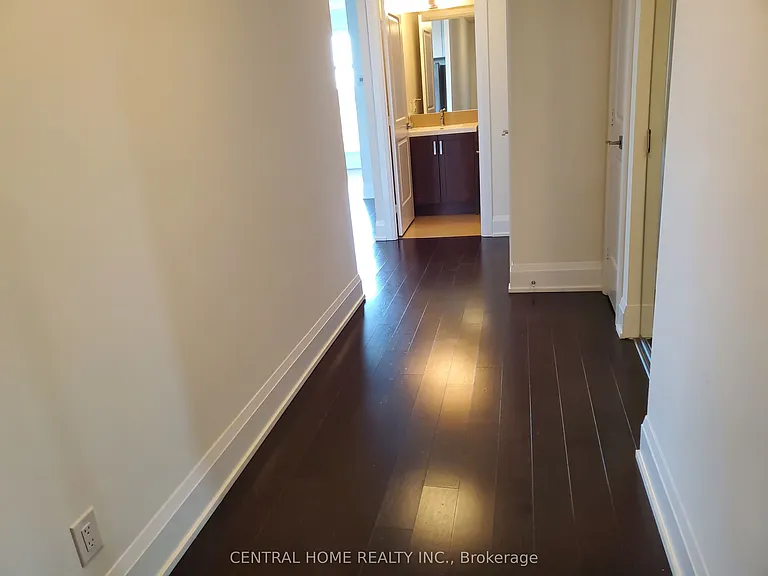1 Old Mill Dr #825 — Photo 2
