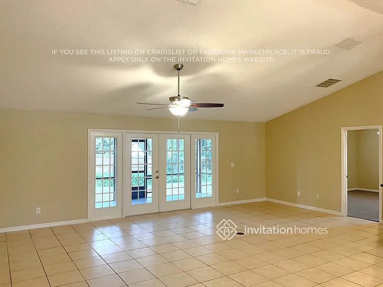 1461 Maple Leaf Ln — Photo 2