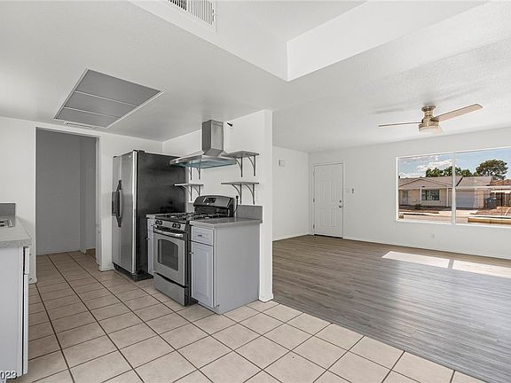 2nd image of 4954 Monterrey Ave