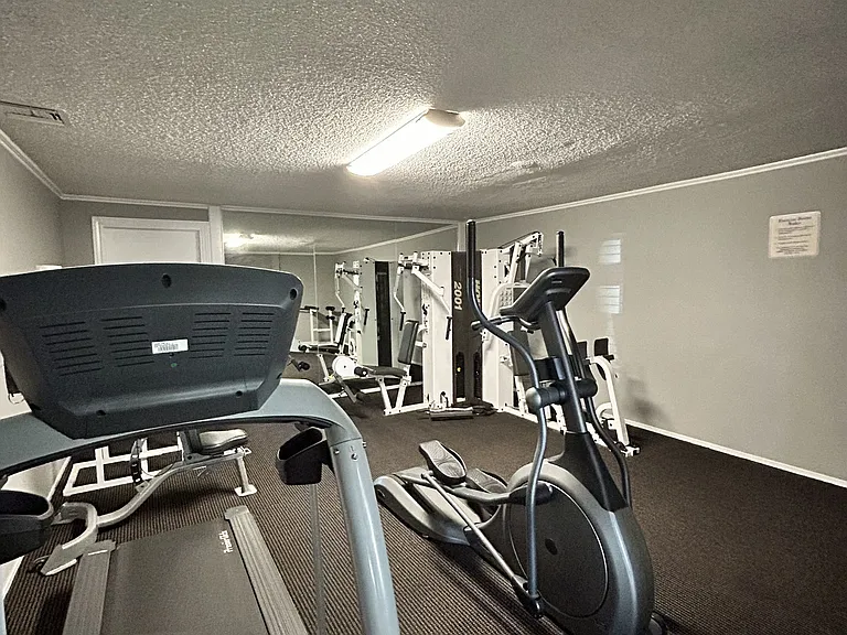 Edgewater — Photo 14
