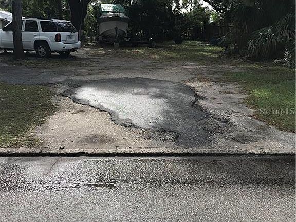 4th image of 600 5th Avenue Dr E