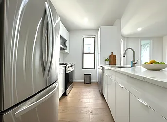 640 Ditmas Avenue, #APT15