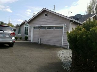 3064 Gary Dr, Medford, OR 97504