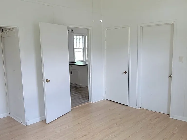 204 Pine St — Photo 5