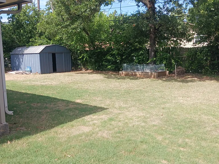 600 Henslee Dr — Photo 6