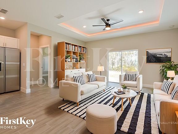 3rd image of 1521 Eloise Ct