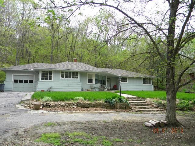 1st image of 415 Lake Forest Dr
