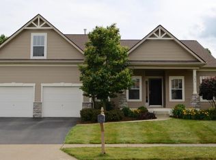 382 Shawnee Loop S, Pataskala, OH 43062