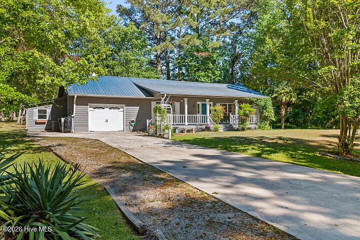 1st image of 519 Country Club Drive W