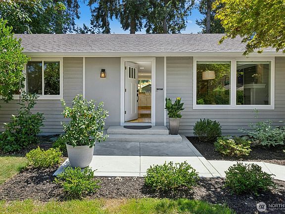 4th image of 11815 NE 143rd Street